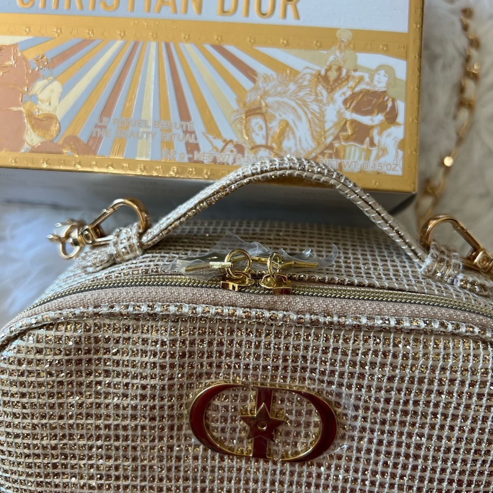 ‼️New Dior Gold Mini Bag - Makeup Pouch‼️ - Picture 4 of 6